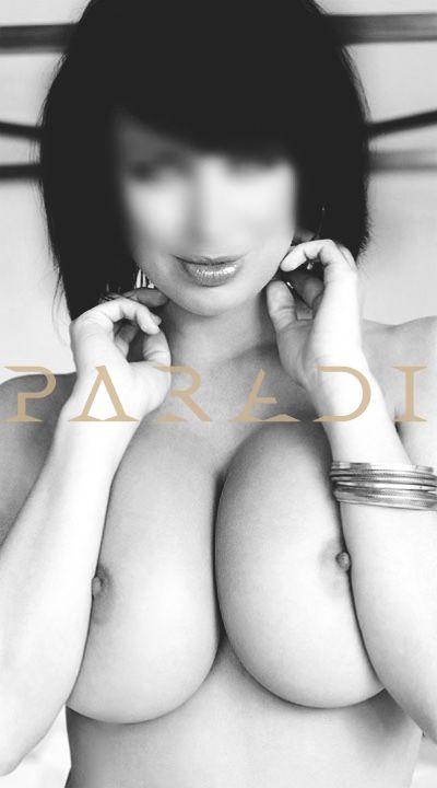 Escorts VIP Paradisse - Giulia Under 