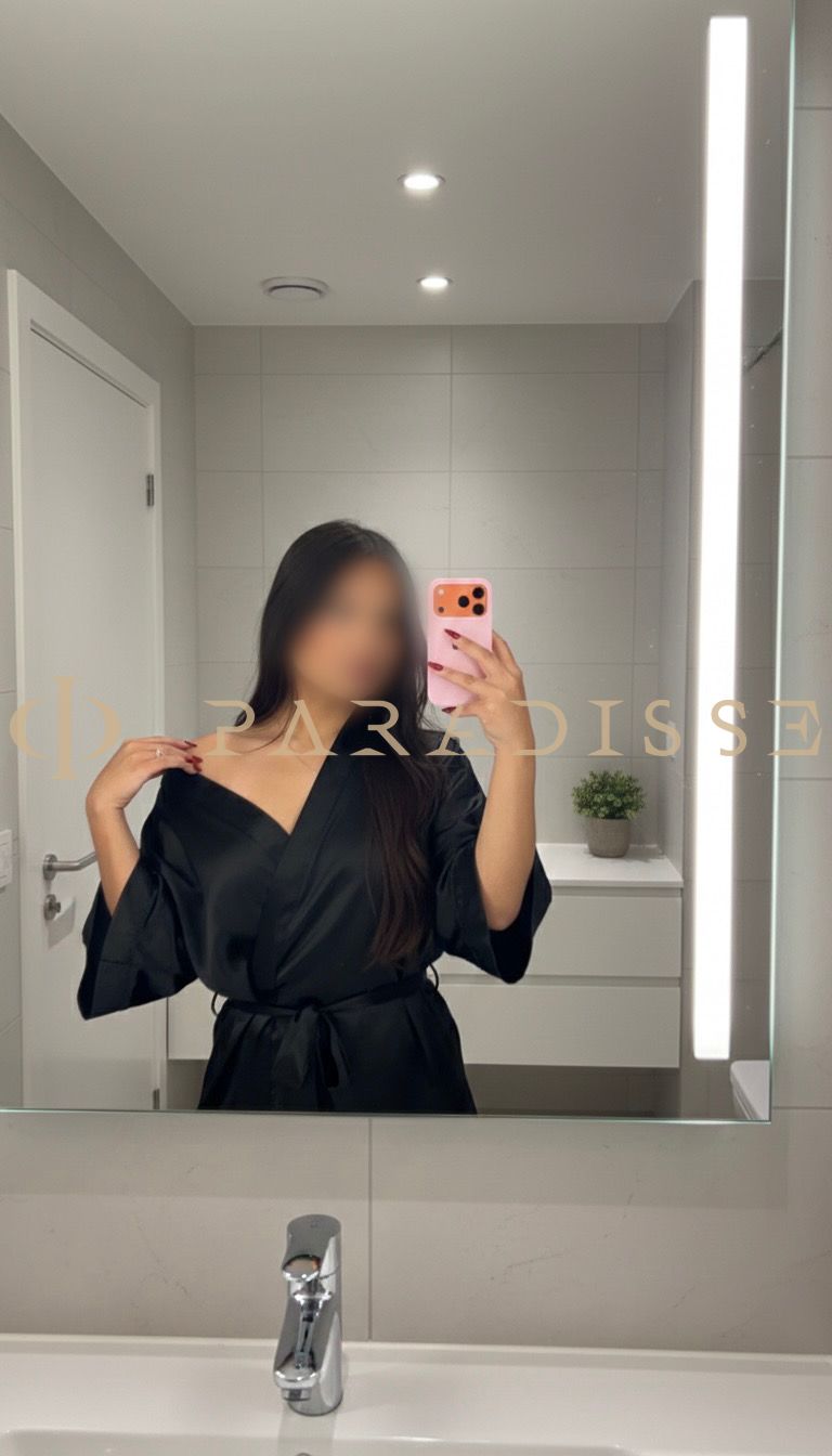 Escorts VIP Paradisse - Kote