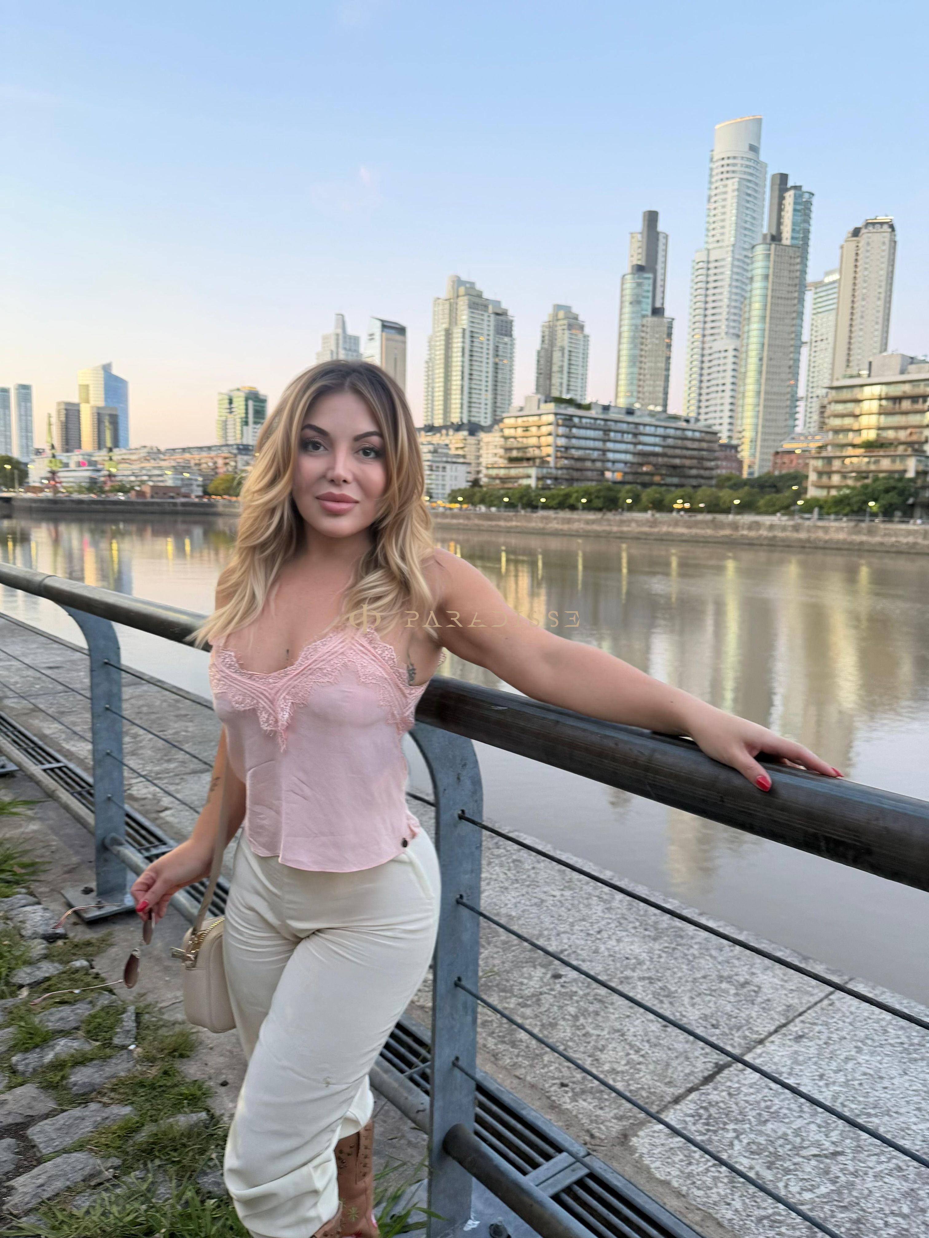 Escorts VIP Paradisse - Silvina luna 