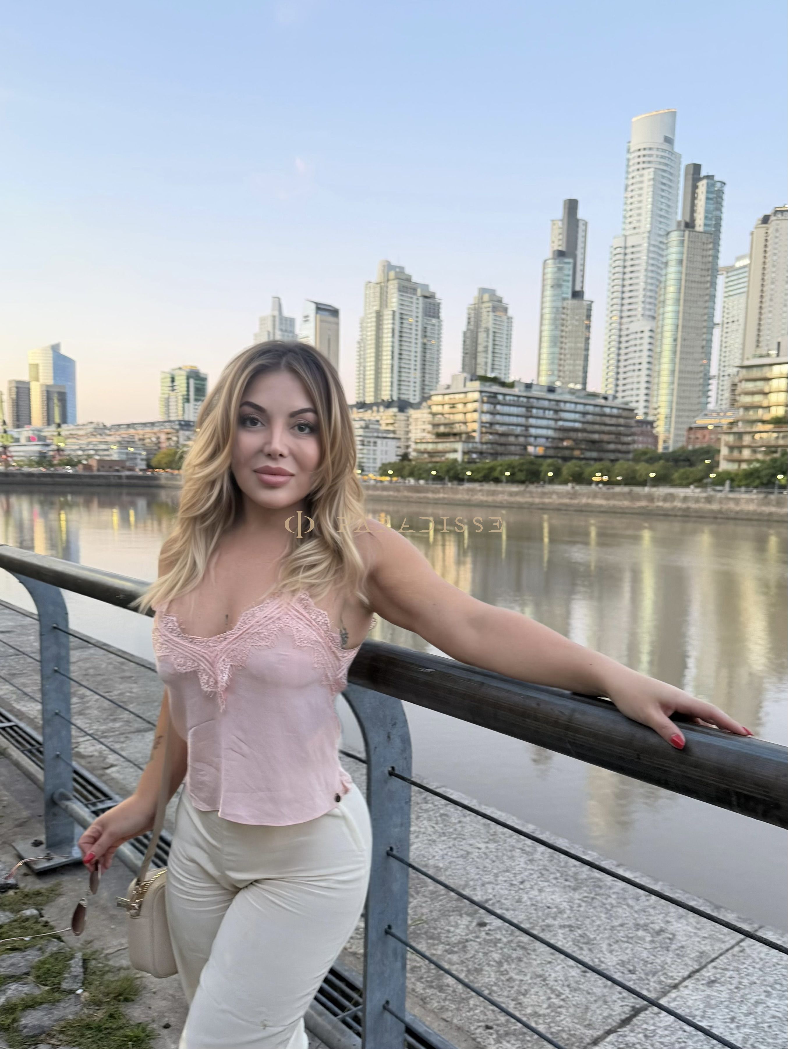 Escorts VIP Paradisse - Silvina luna 