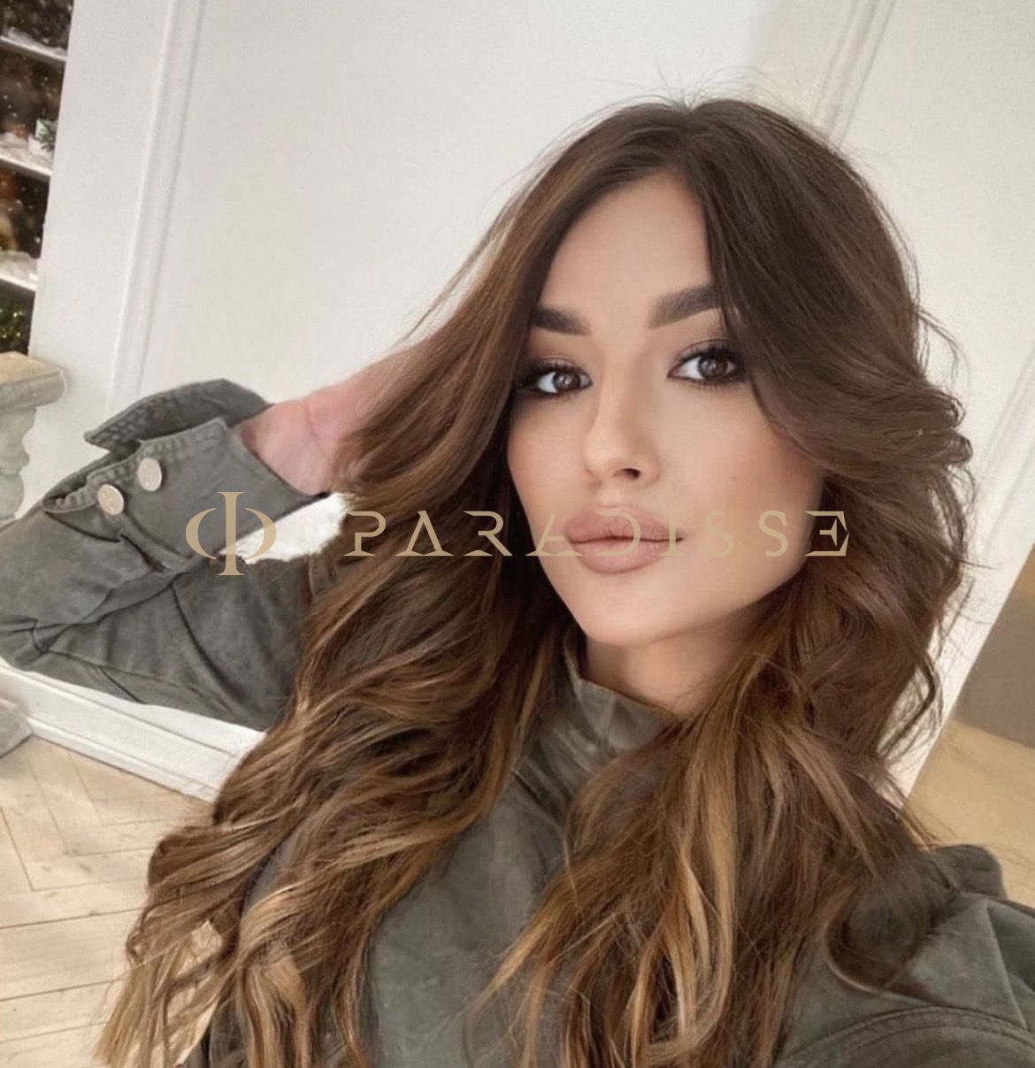 Escorts VIP Paradisse - Avril