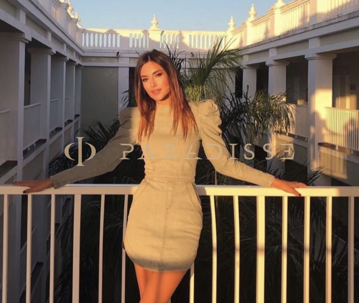 Escorts VIP Paradisse - Avril