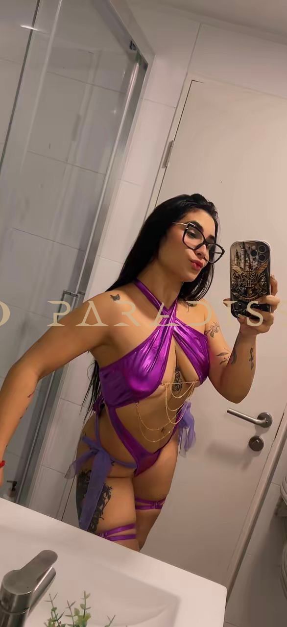 Escorts VIP Paradisse - Samy