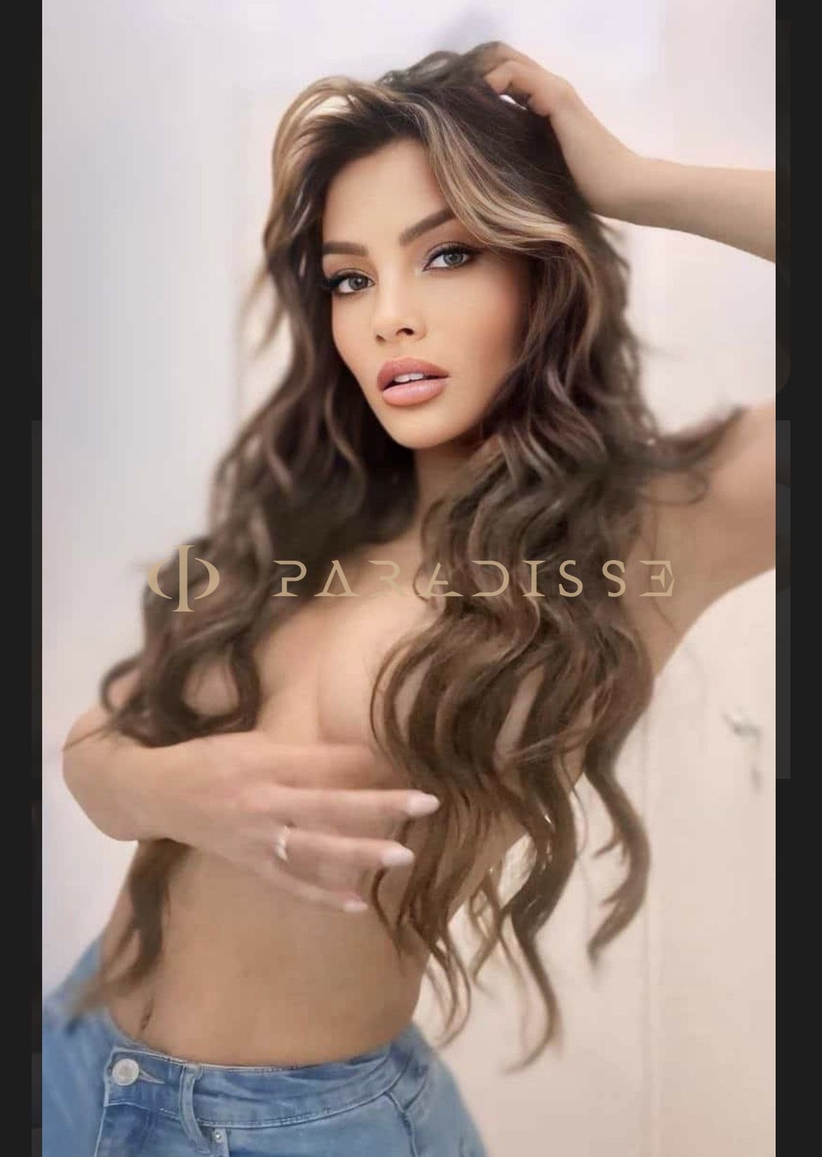 Escorts VIP Paradisse - Sisi
