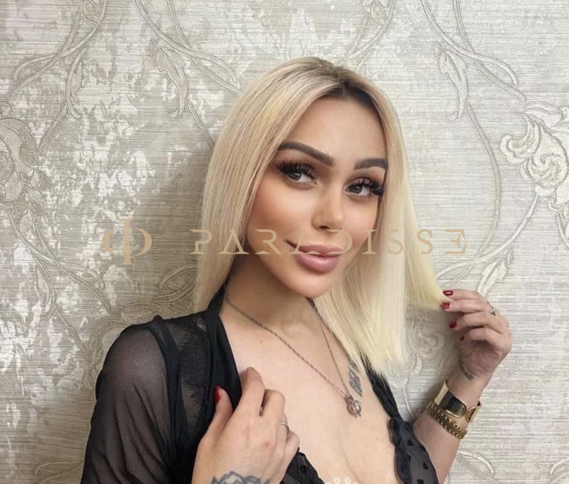 Escorts VIP Paradisse - Emery