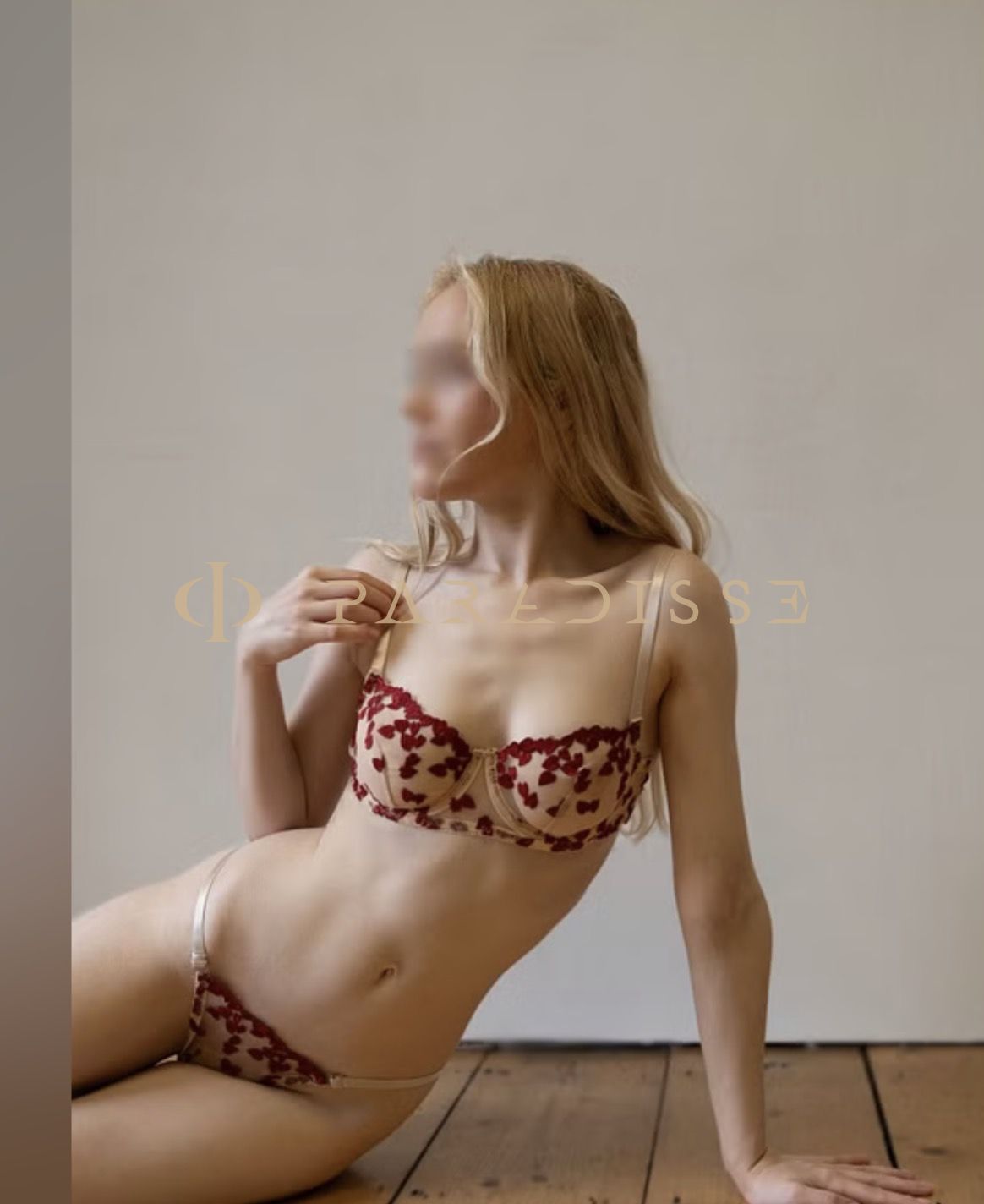 Escorts VIP Paradisse - Mell