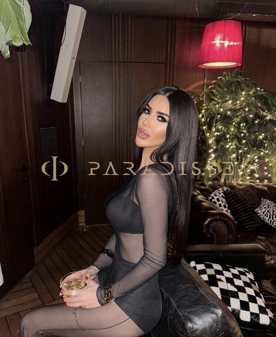 Escorts VIP Paradisse - Gustava