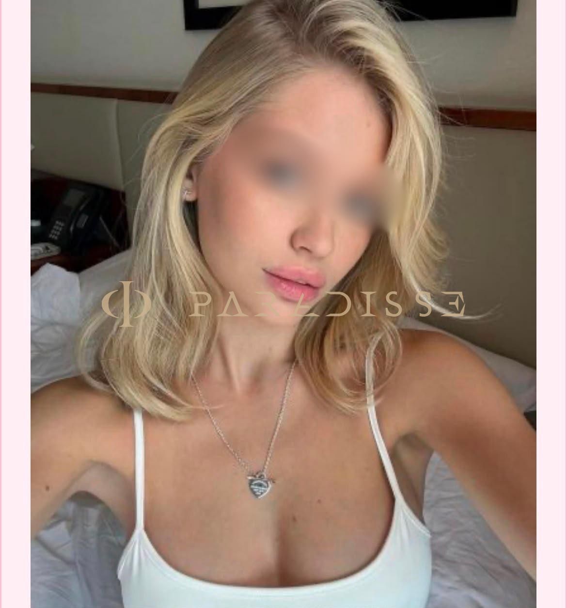 Escorts VIP Paradisse - Amaray
