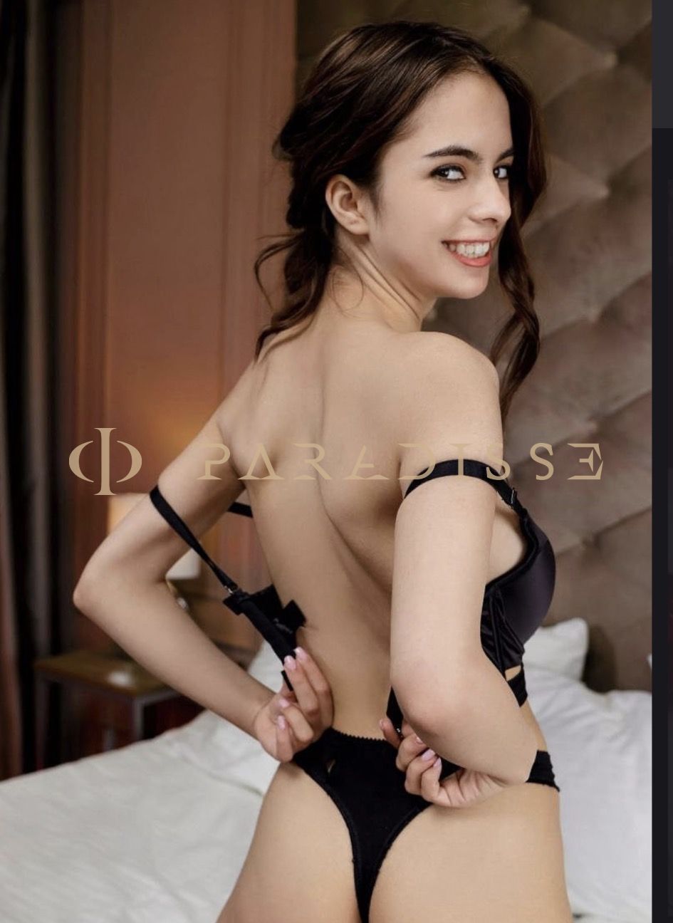 Escorts VIP Paradisse - Nicolsita