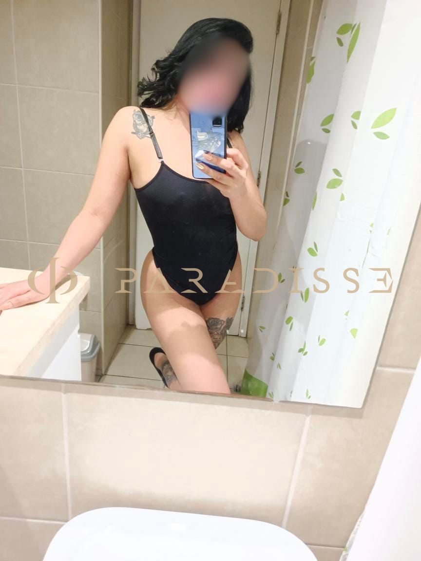 Escorts VIP Paradisse - Zamira