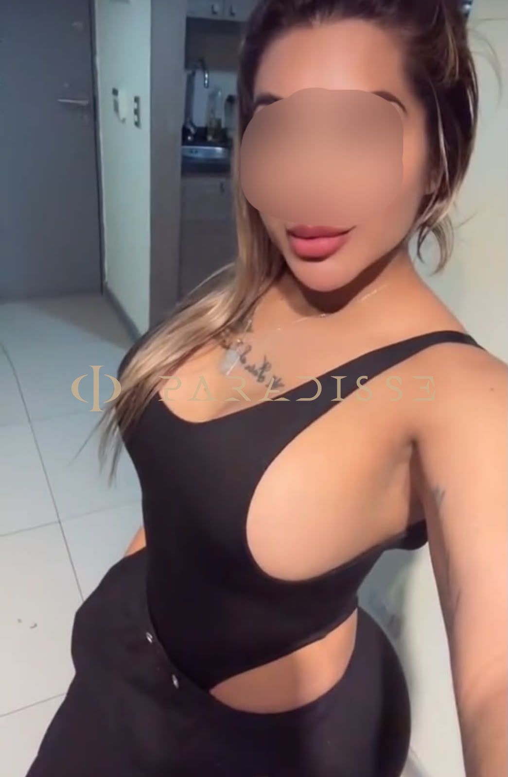 Escorts VIP Paradisse - Saray 