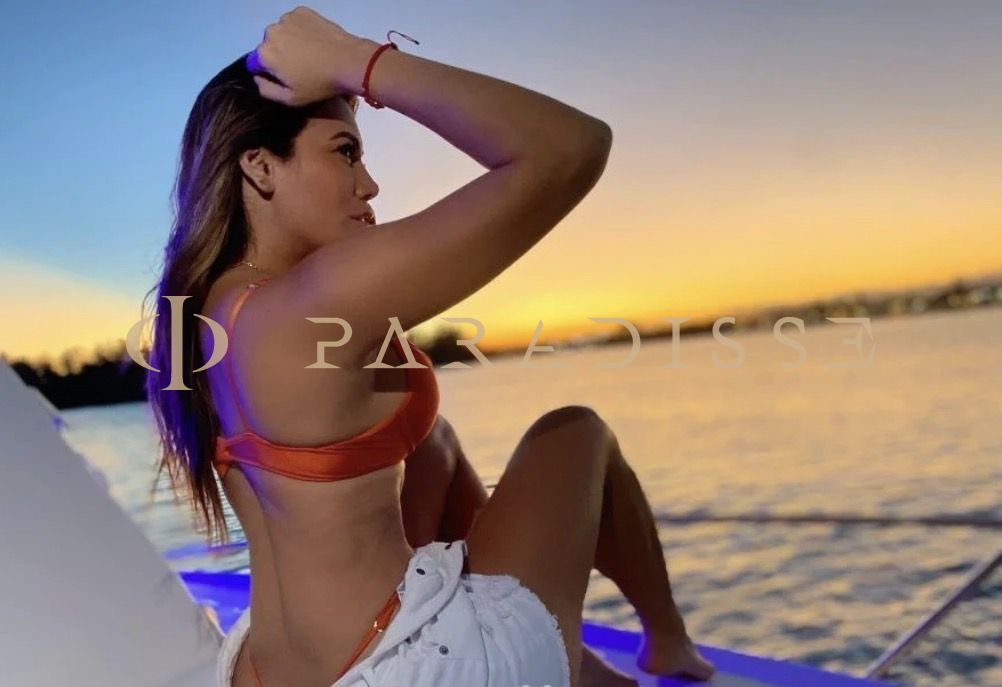 Escorts VIP Paradisse - Consu