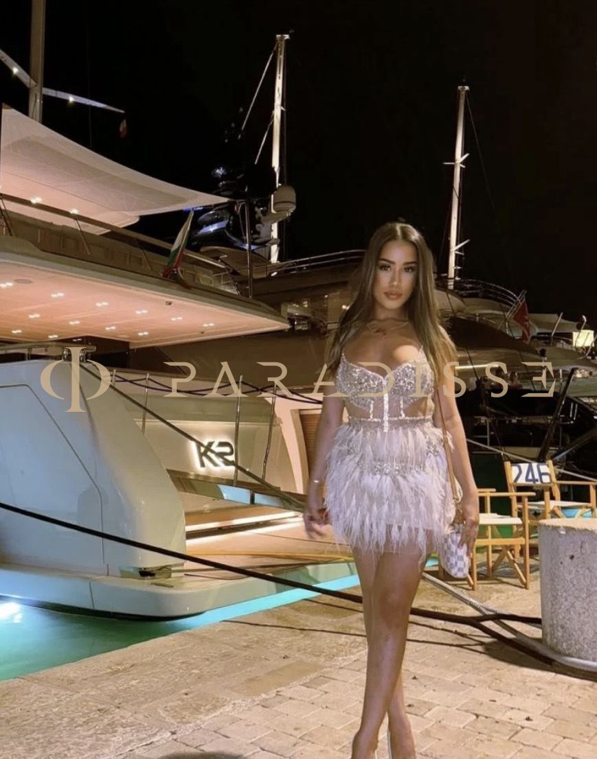 Escorts VIP Paradisse - Yeliani