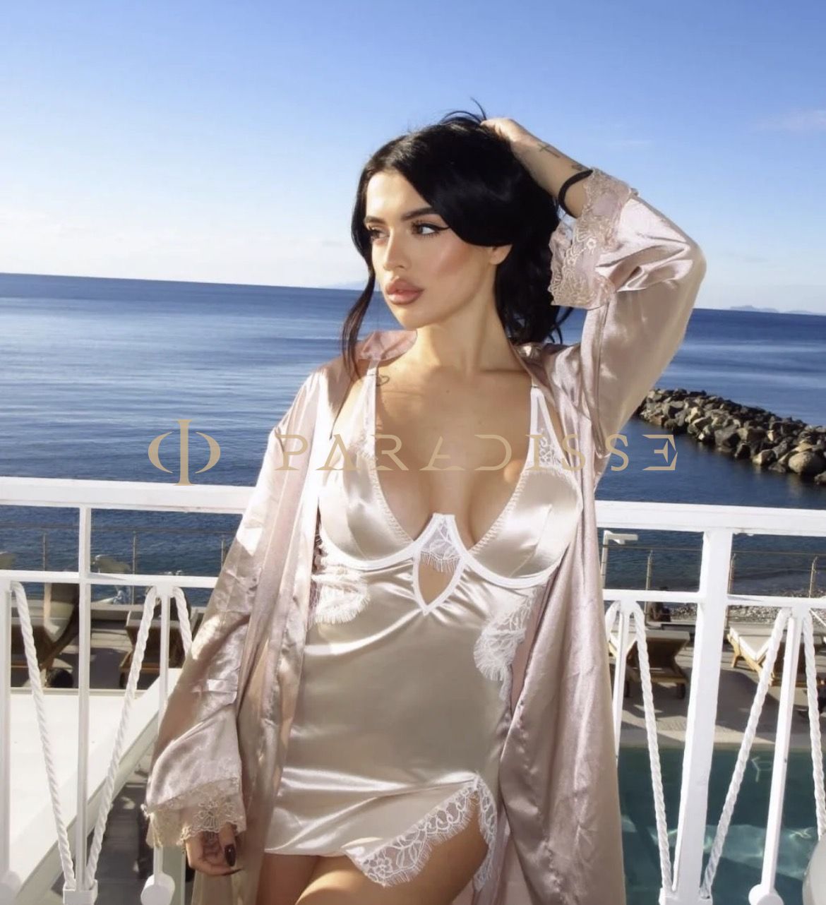Escorts VIP Paradisse - Codi