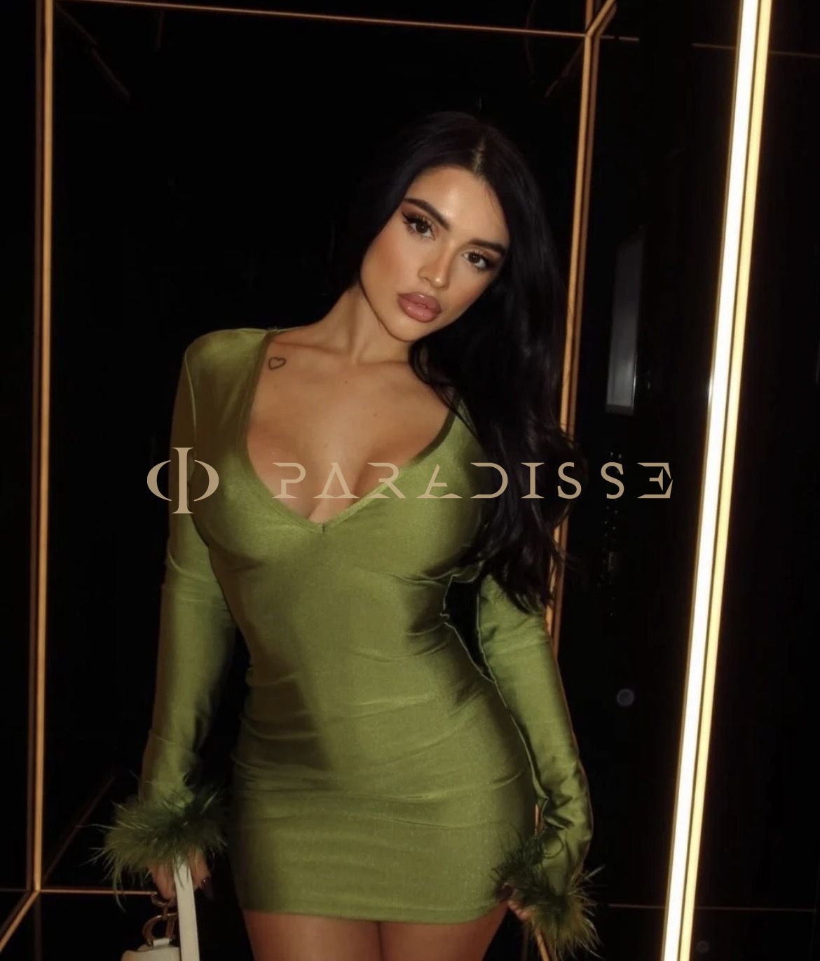 Escorts VIP Paradisse - Codi