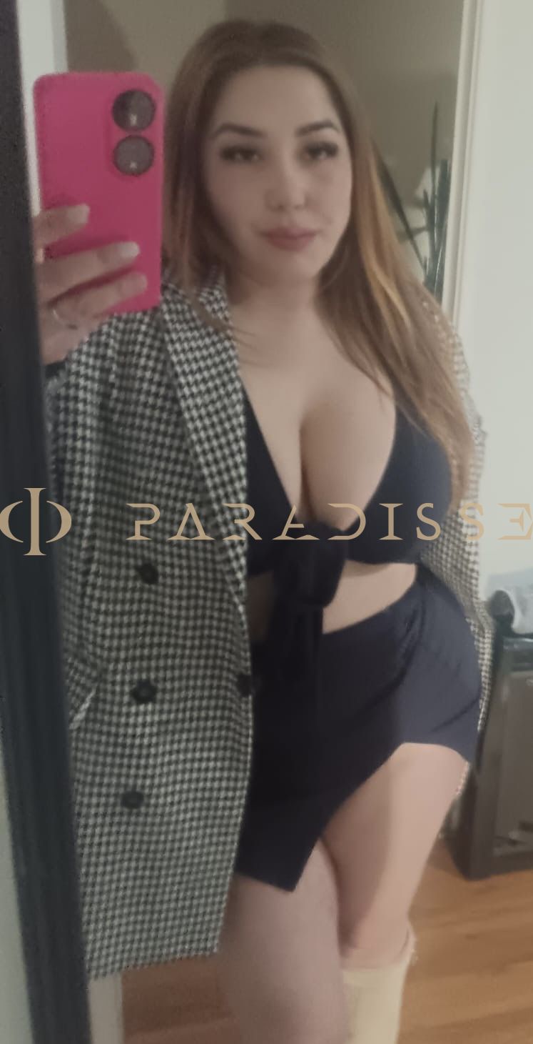 Escorts VIP Paradisse - Kendal