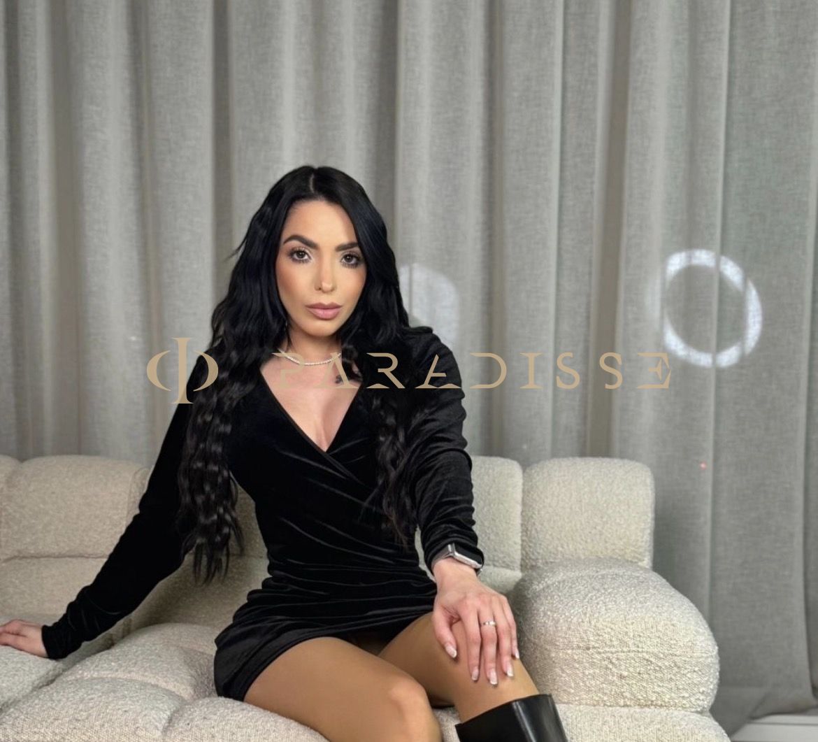 Escorts VIP Paradisse - Famma