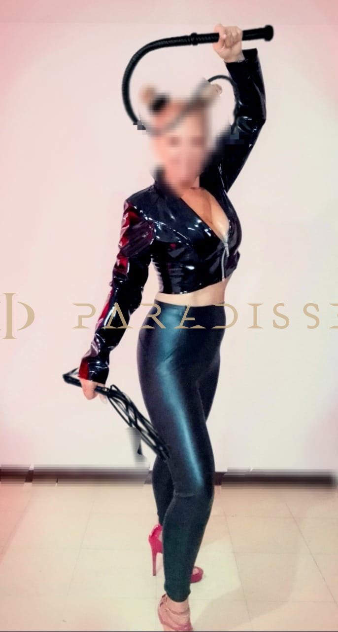 Escorts VIP Paradisse - Máxima