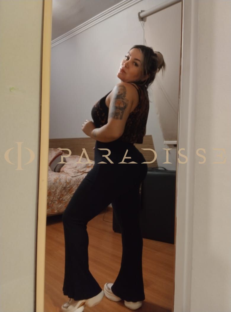 Escorts VIP Paradisse - Karys