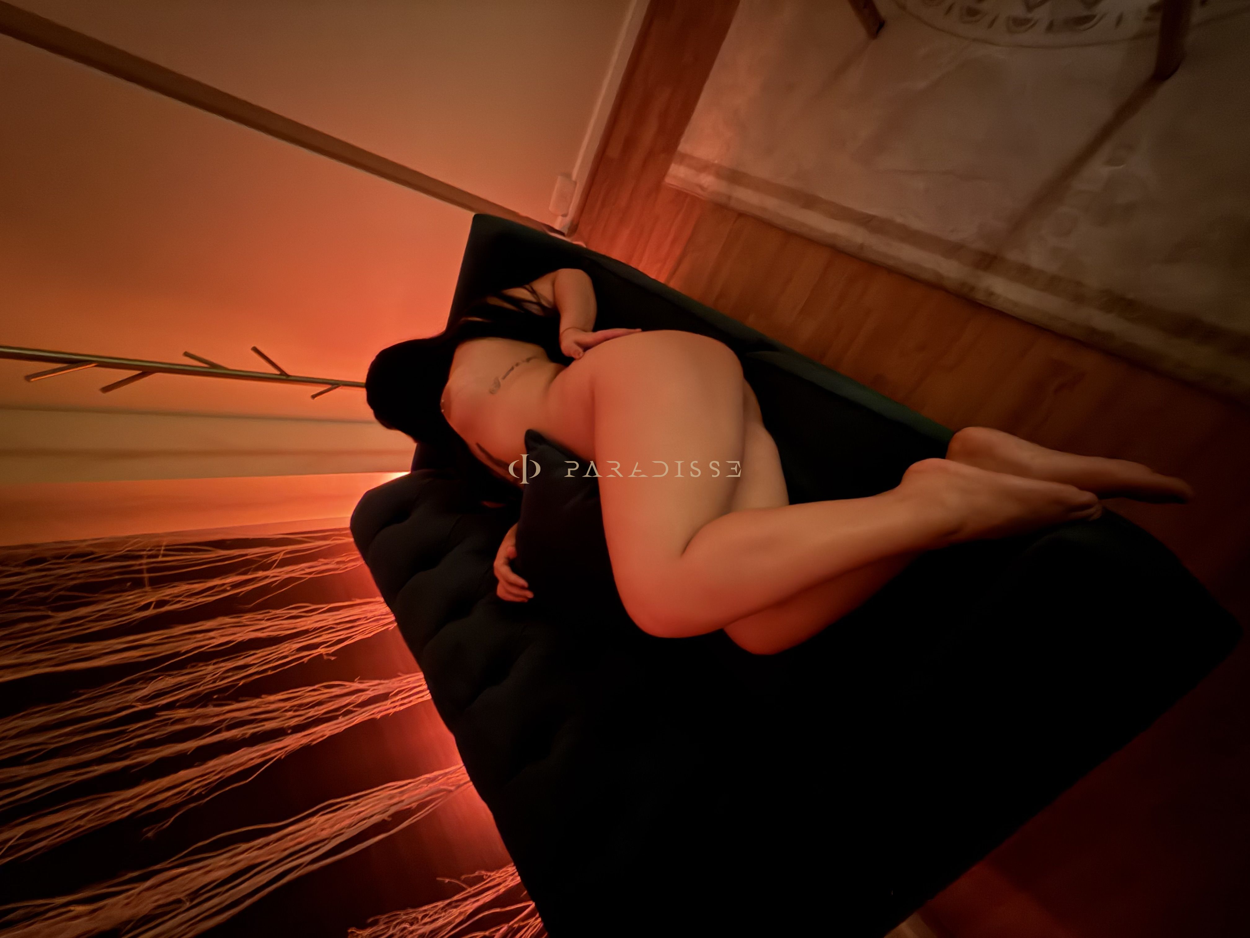 Escorts VIP Paradisse - Emy - Masajes