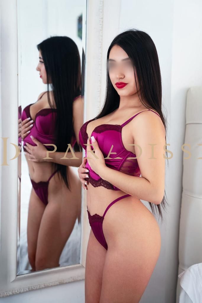 Escorts VIP Paradisse - Noemi