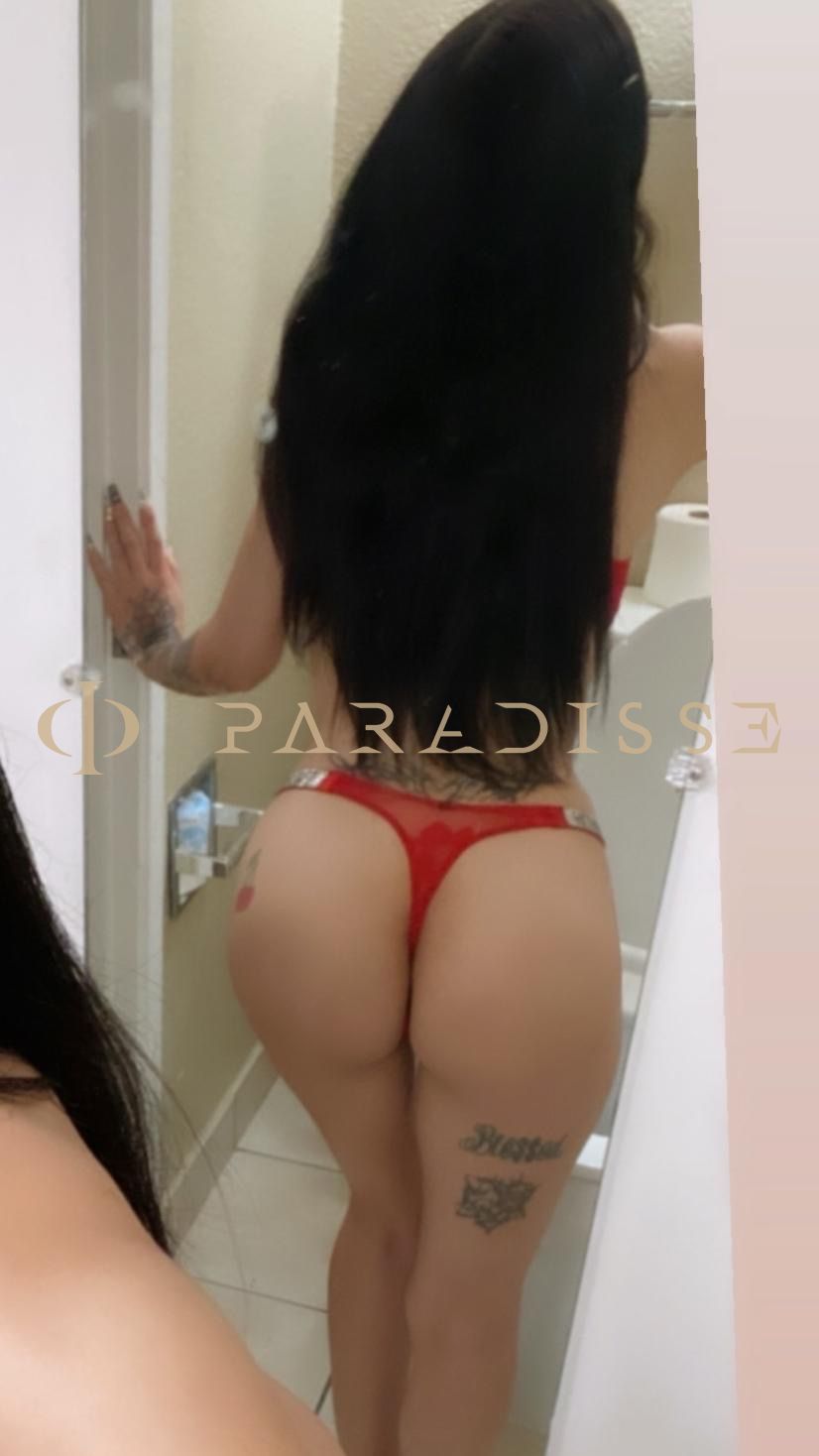 Escorts VIP Paradisse - Mia